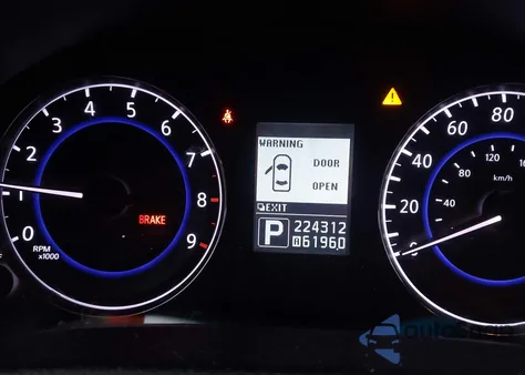 2013 Infiniti G37 Journey z USA, uszkodzony, nr VIN JN1CV6AP6DM712950